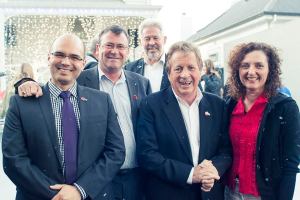 (l to r) Vernon Tava, Shale Chambers, Greg Moyle, Cr Mike Lee, Pippa Coom.